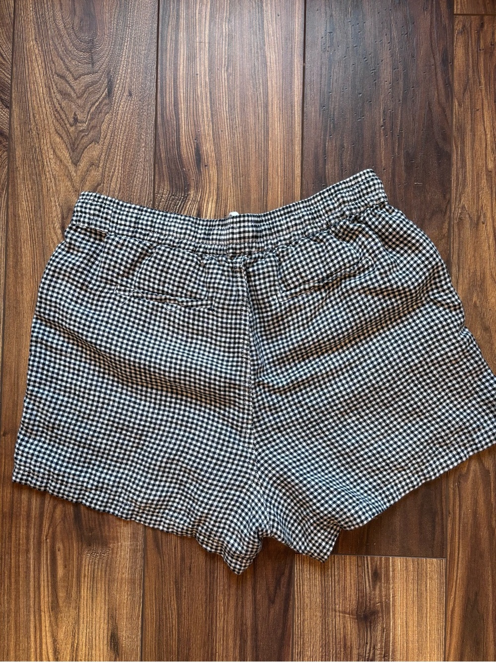 Quince Black & White Gingham Drawstring 100% Linen Shorts - Picture 3 of 8